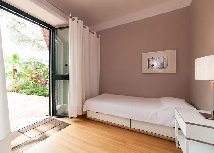 Ξενοδοχείο Kalura 4*