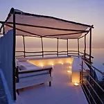 Kalura Hotel 4*