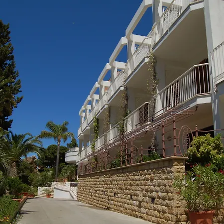Hotel Kalura 4*