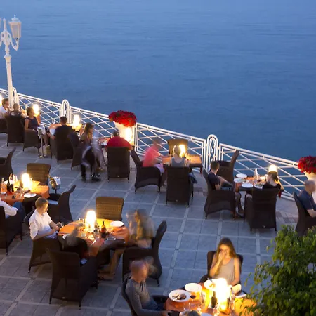 Kalura Hotel 4*