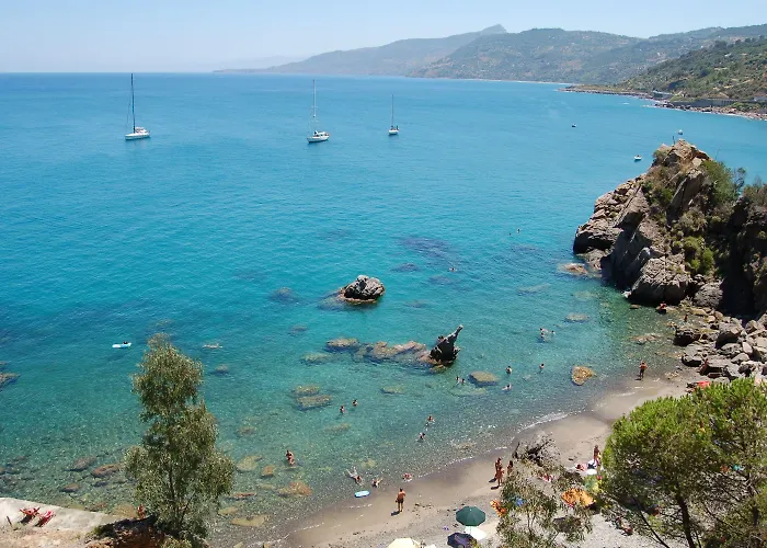 Kalura Ξενοδοχείο 4*